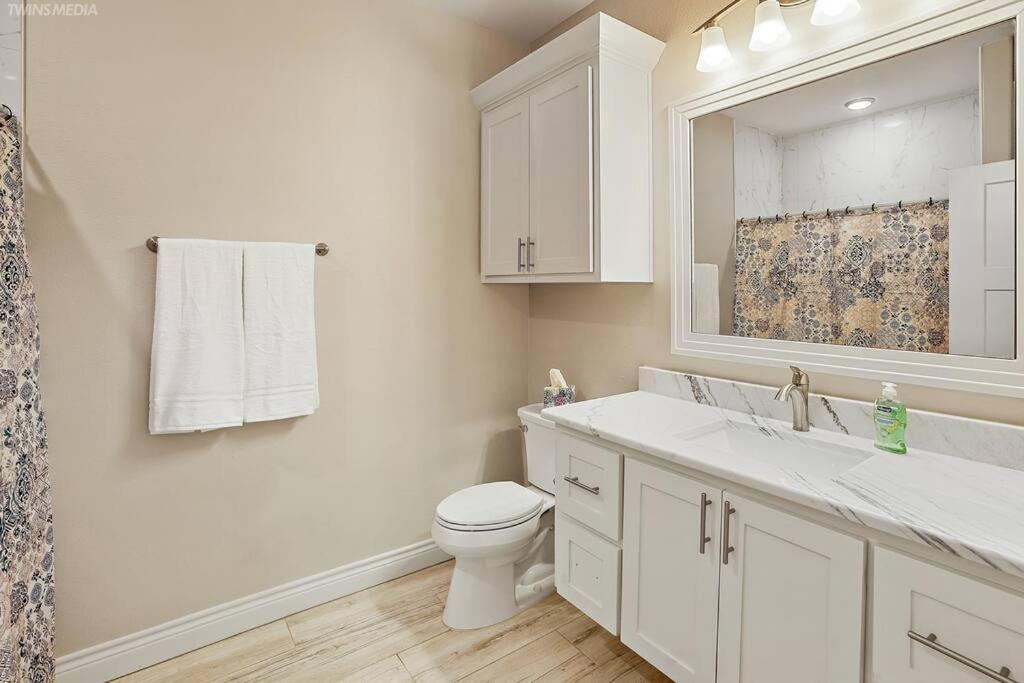 Luxurious Coastal Retreat Brand New 4Br Home With Fast Wifi, 15 Min To Beach! Corpus Christi Exterior foto